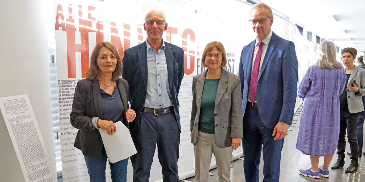 Ursula Ebell, Dr. Hansjörg Ebell, Ursula Nonnemacher und Andreas Büttner