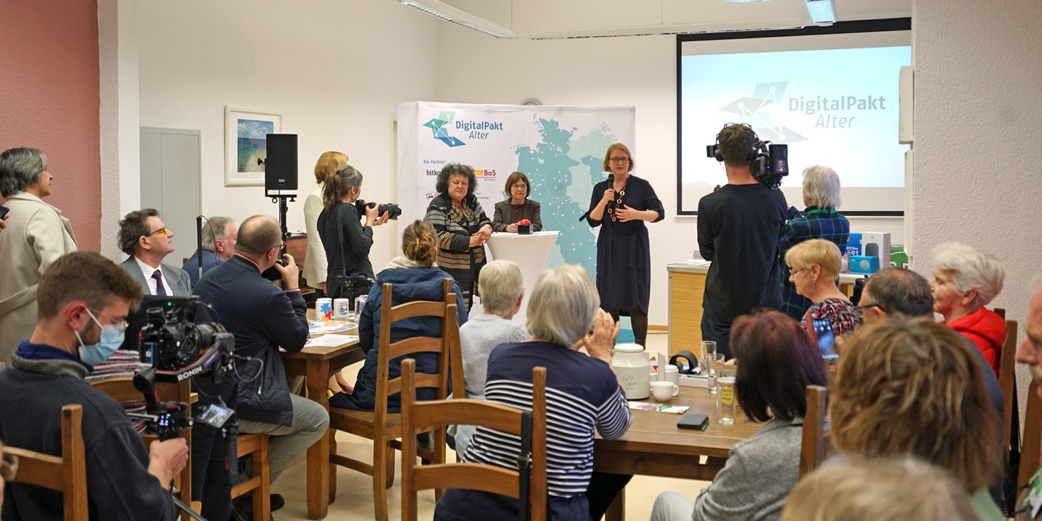 Auftaktveranstaltung der Initiative „DigitalPakt Alter“ im Mehrgenerationenhaus in Falkensee