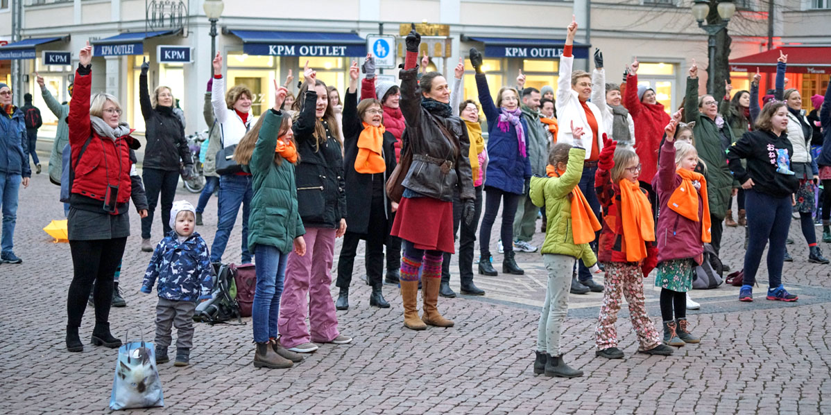 Tanz-Protestaktion "One Billion Rising 2023" in Potsdam